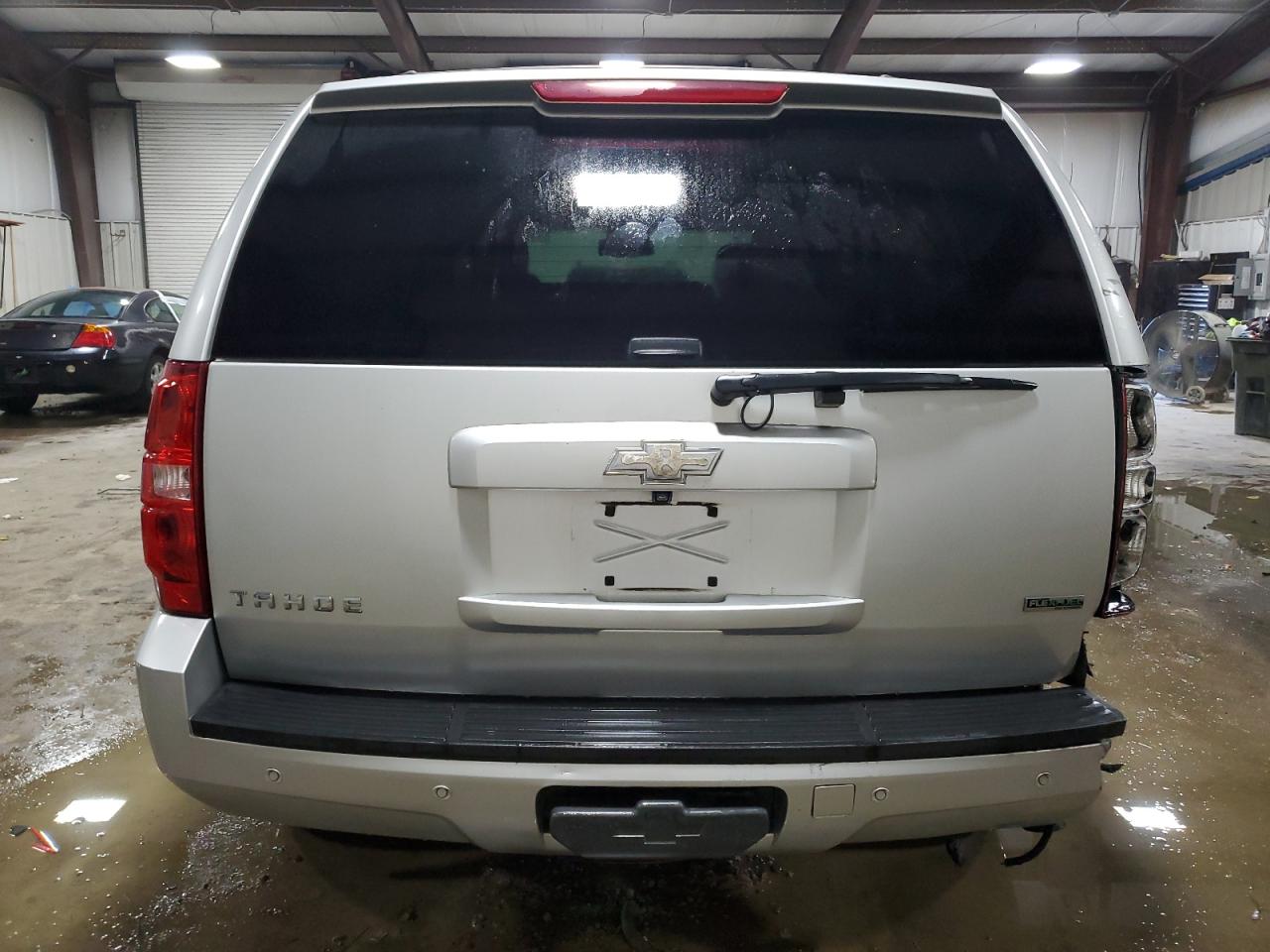 1GNUKAE06AR200511 2010 Chevrolet Tahoe K1500 Ls