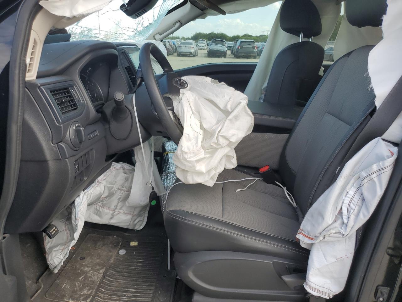 2021 Nissan Titan - Image 7