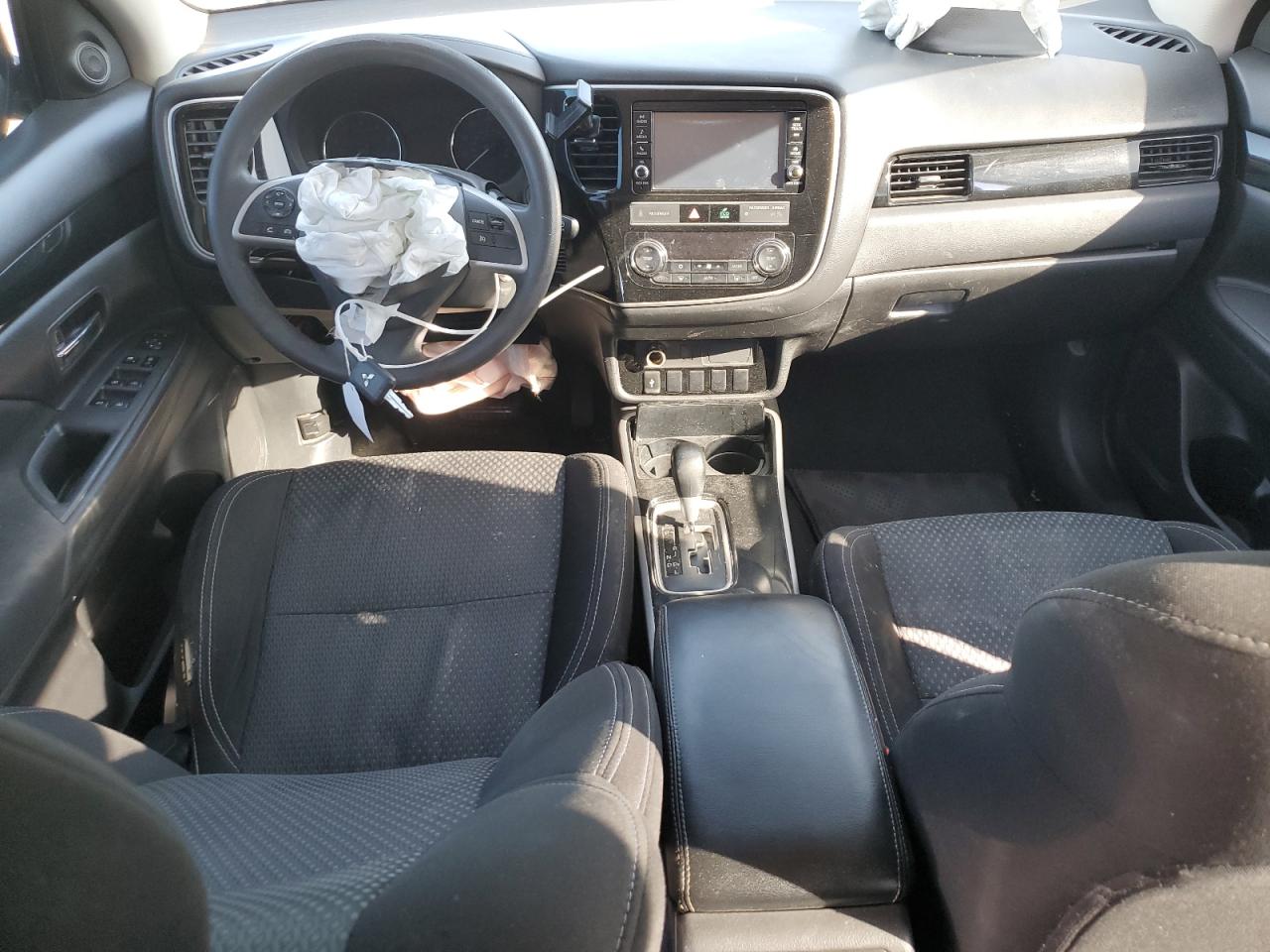 2019 Mitsubishi Outlander Se VIN: JA4AD3A39KJ001075 Lot: 73187024