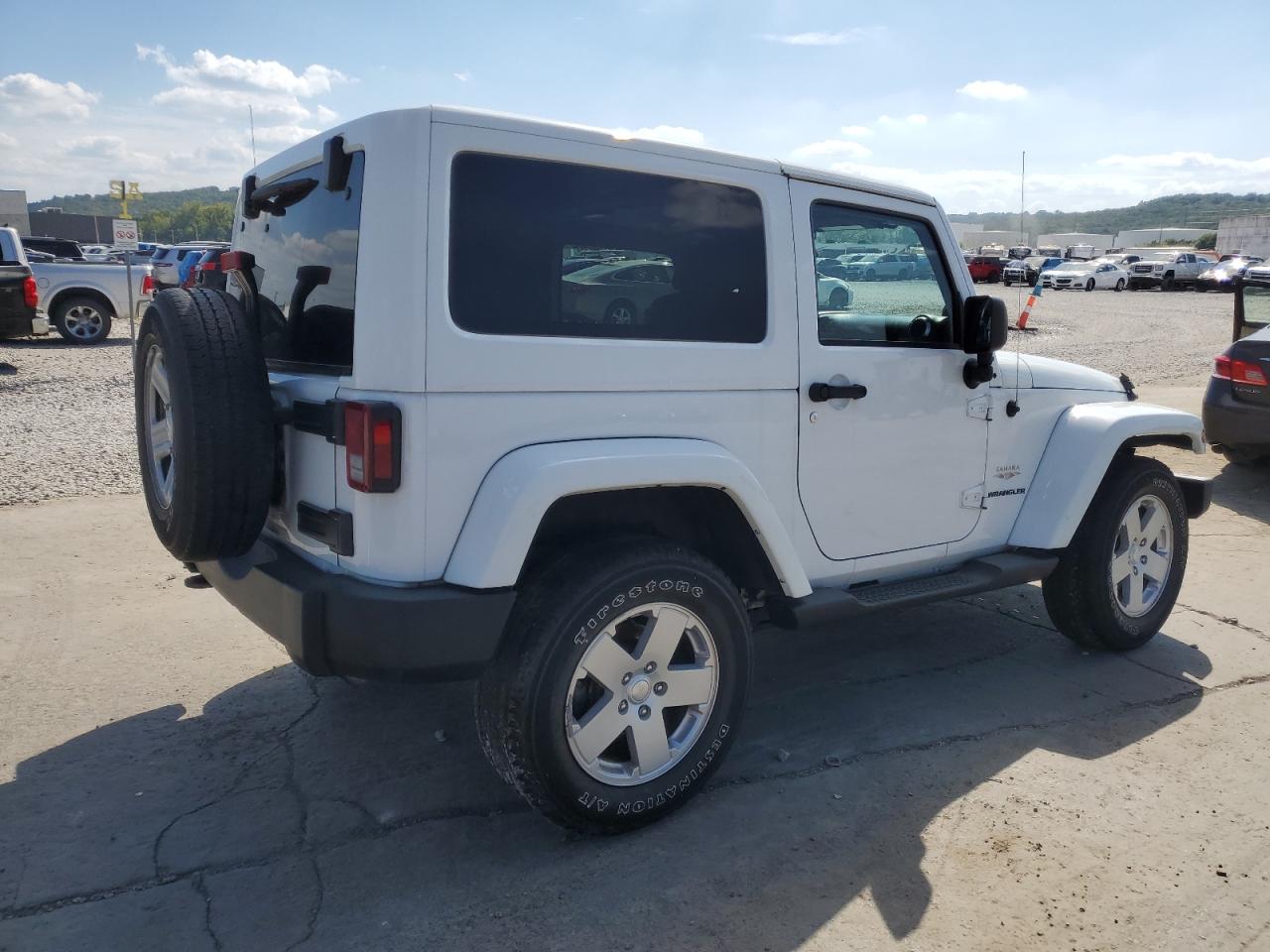 1C4AJWBG5CL169982 2012 Jeep Wrangler Sahara