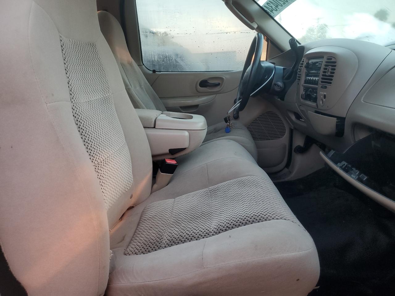 2004 Ford F-150 Heritage Classic VIN: 2FTRF07224CA54623 Lot: 73820434