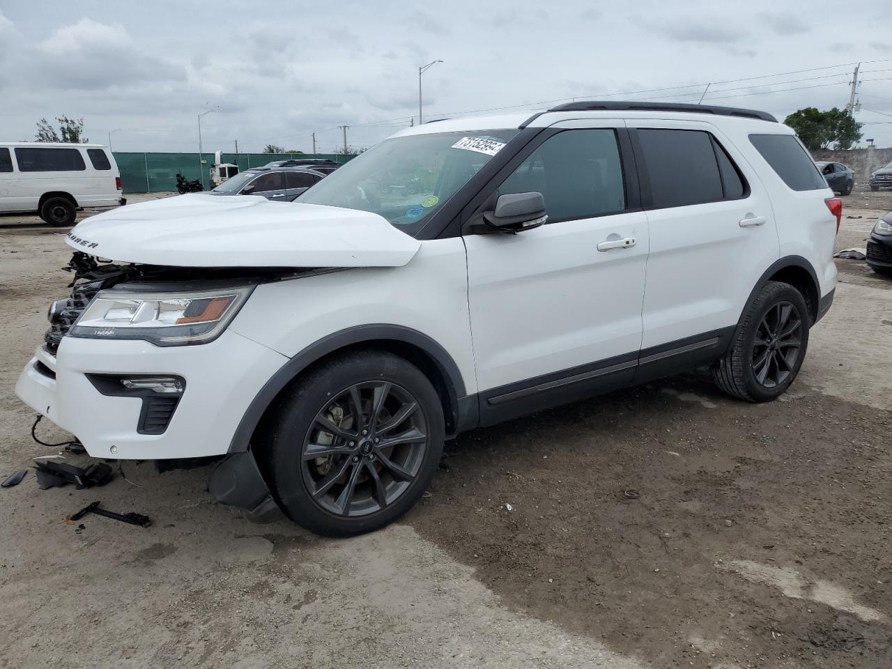 1FM5K7D88JGB04250 2018 FORD EXPLORER - Image 1