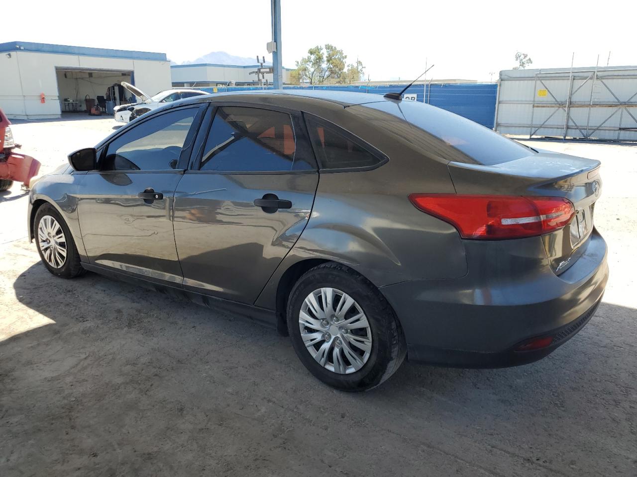 1FADP3E2XFL368157 2015 FORD FOCUS - Image 2