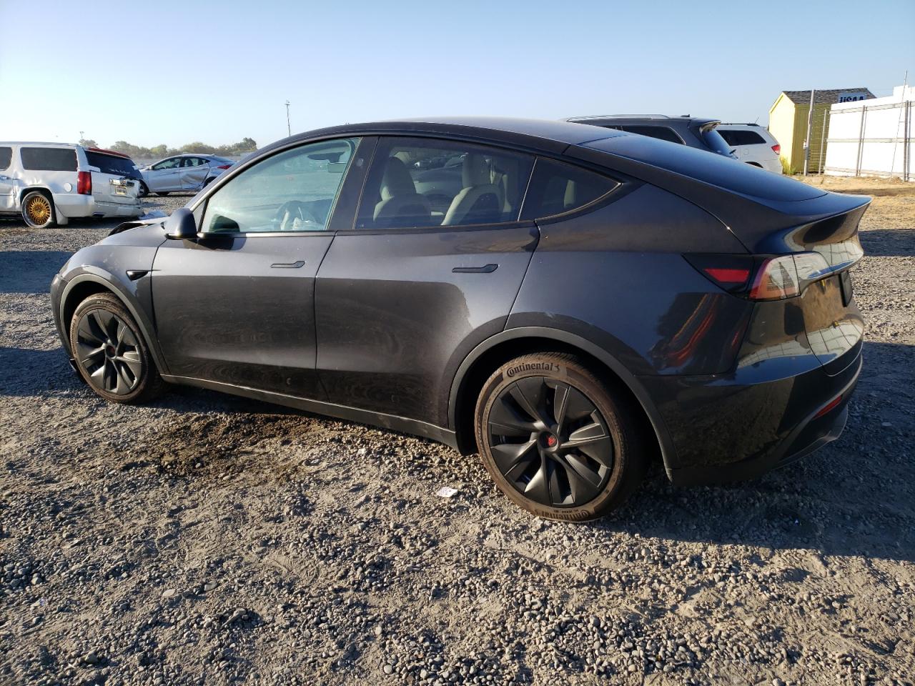 7SAYGAEEXRF991797 2024 TESLA MODEL Y - Image 2