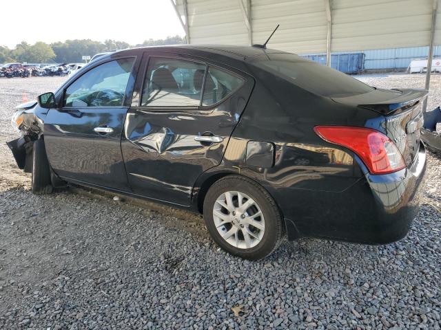  NISSAN VERSA 2019 Czarny