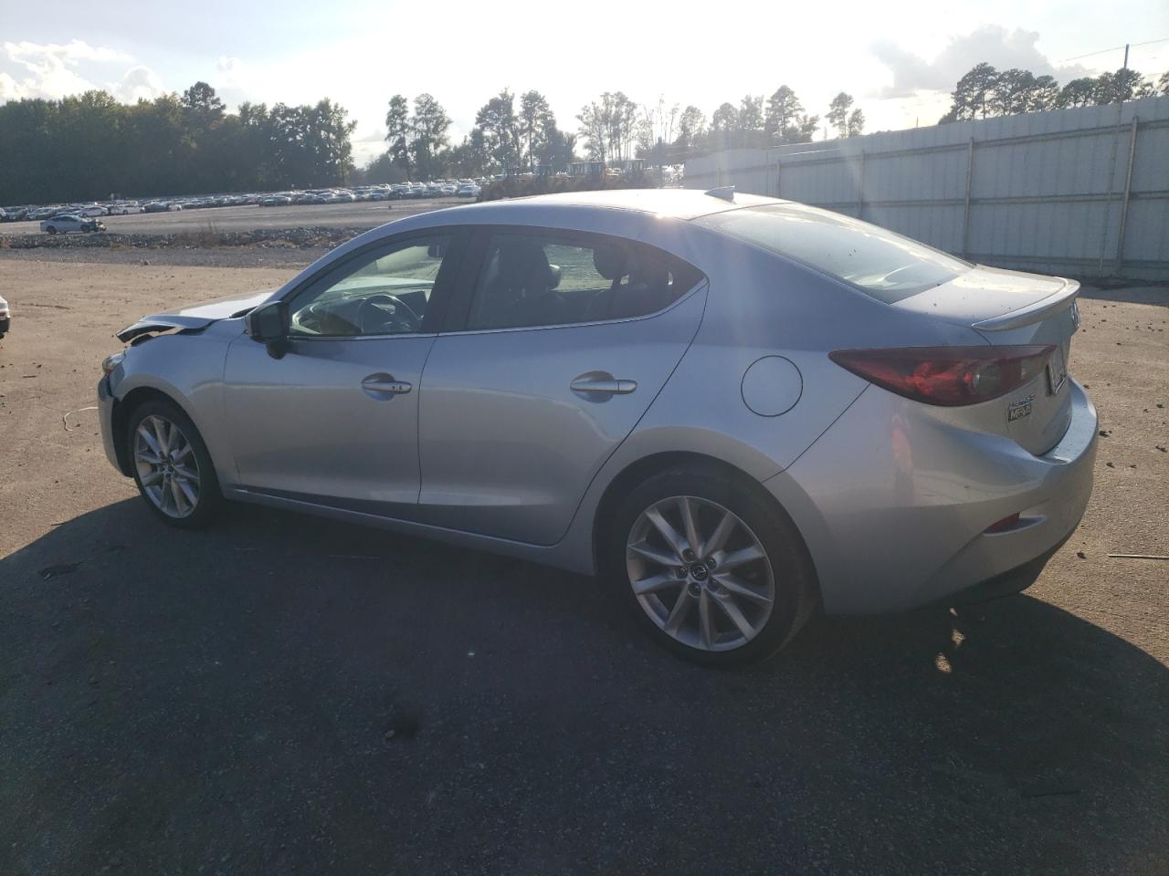 3MZBN1W39HM143813 2017 MAZDA 3 - Image 2