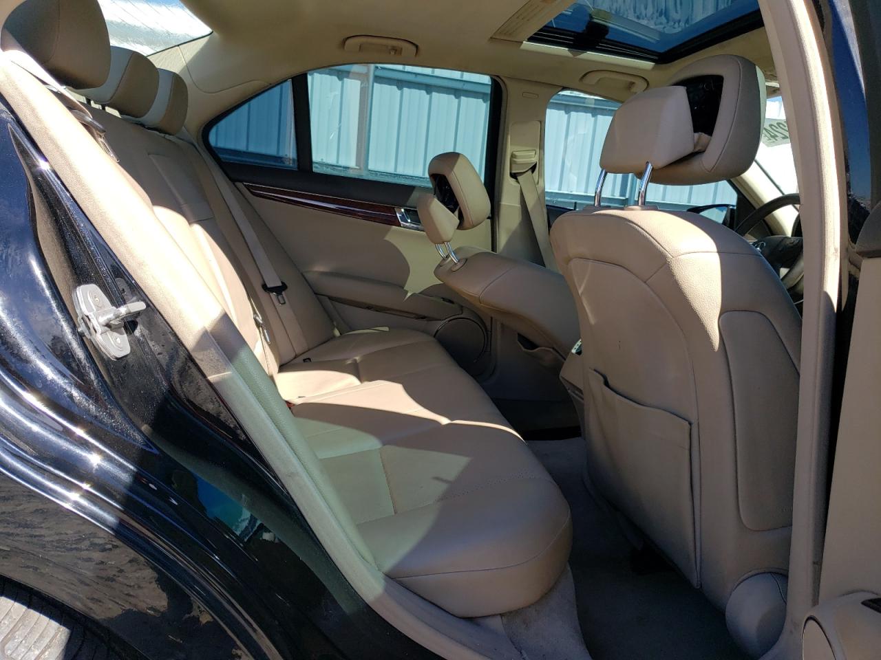 2010 Mercedes-Benz C 300 4Matic VIN: WDDGF8BB0AF424387 Lot: 73504224