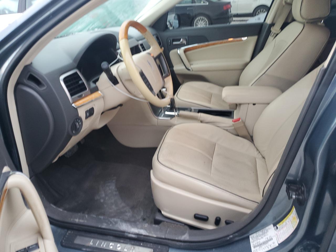 2012 Lincoln MKZ - Image 7