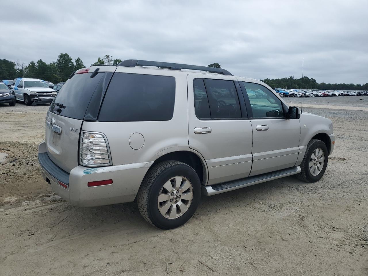 2006 Mercury Mountaineer Luxury VIN: 4M2EU47846UJ03737 Lot: 72480554