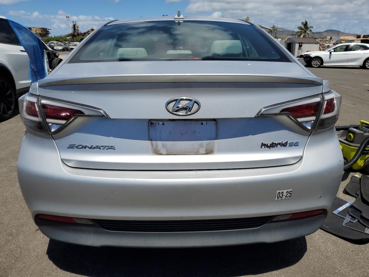 2017 Hyundai Sonata Hybrid VIN: KMHE24L1XHA047677 Lot: 72284674