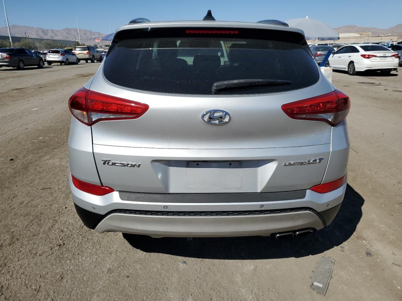 2018 Hyundai Tucson Value VIN: KM8J33A28JU773429 Lot: 73245034