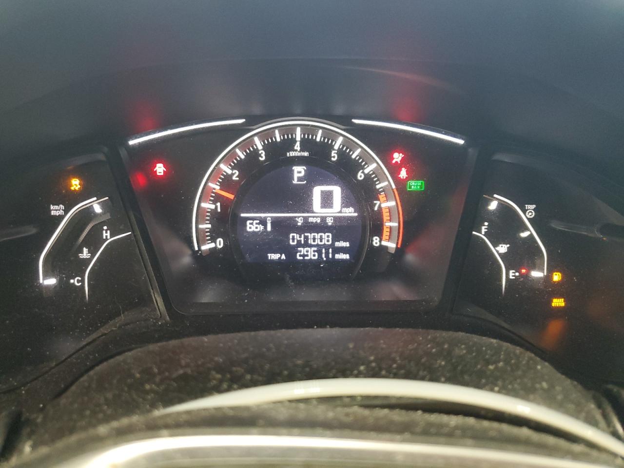 19XFC2F58JE009070 2018 Honda Civic Lx