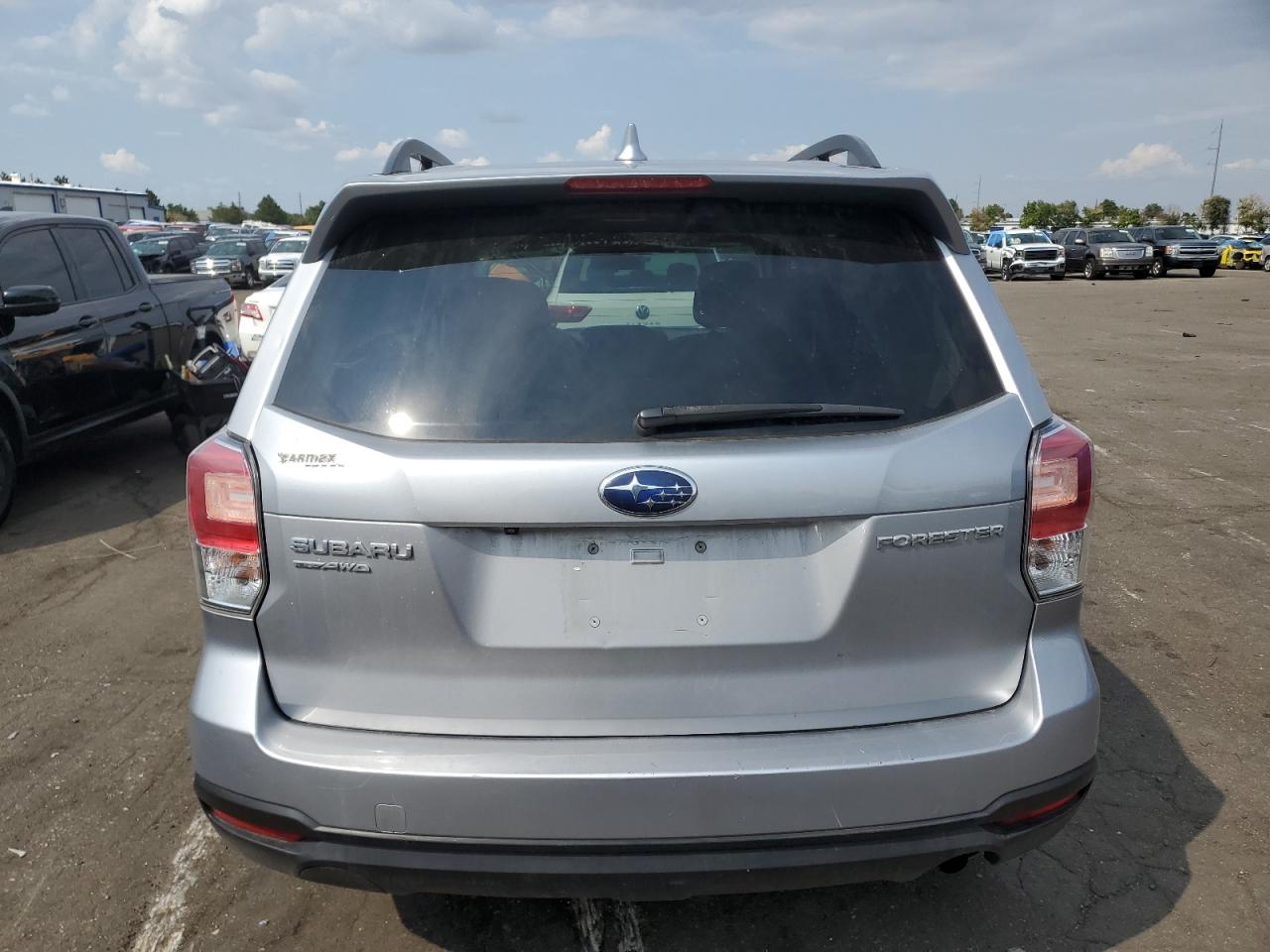 2018 Subaru Forester 2.5I Premium VIN: JF2SJAEC9JH542099 Lot: 70069124