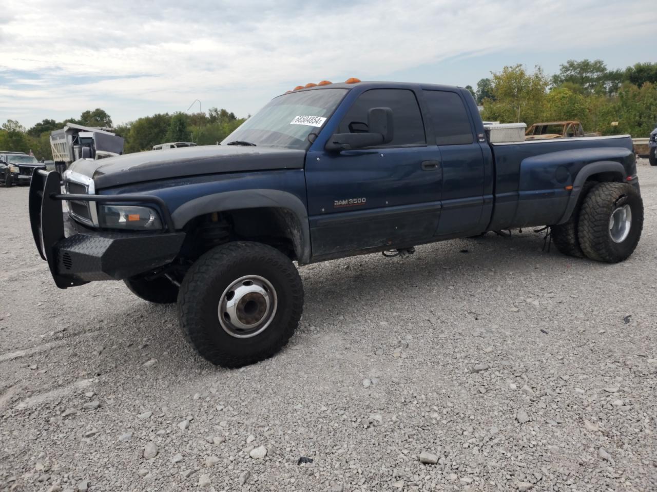 2000 Dodge RAM - Image 1