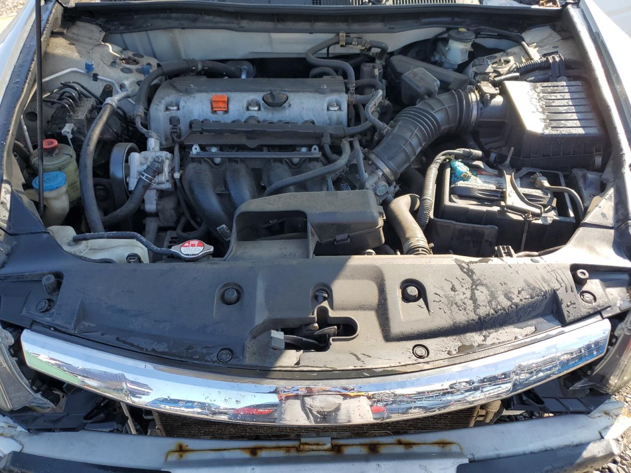 1HGCP2F69BA040186 2011 Honda Accord Se