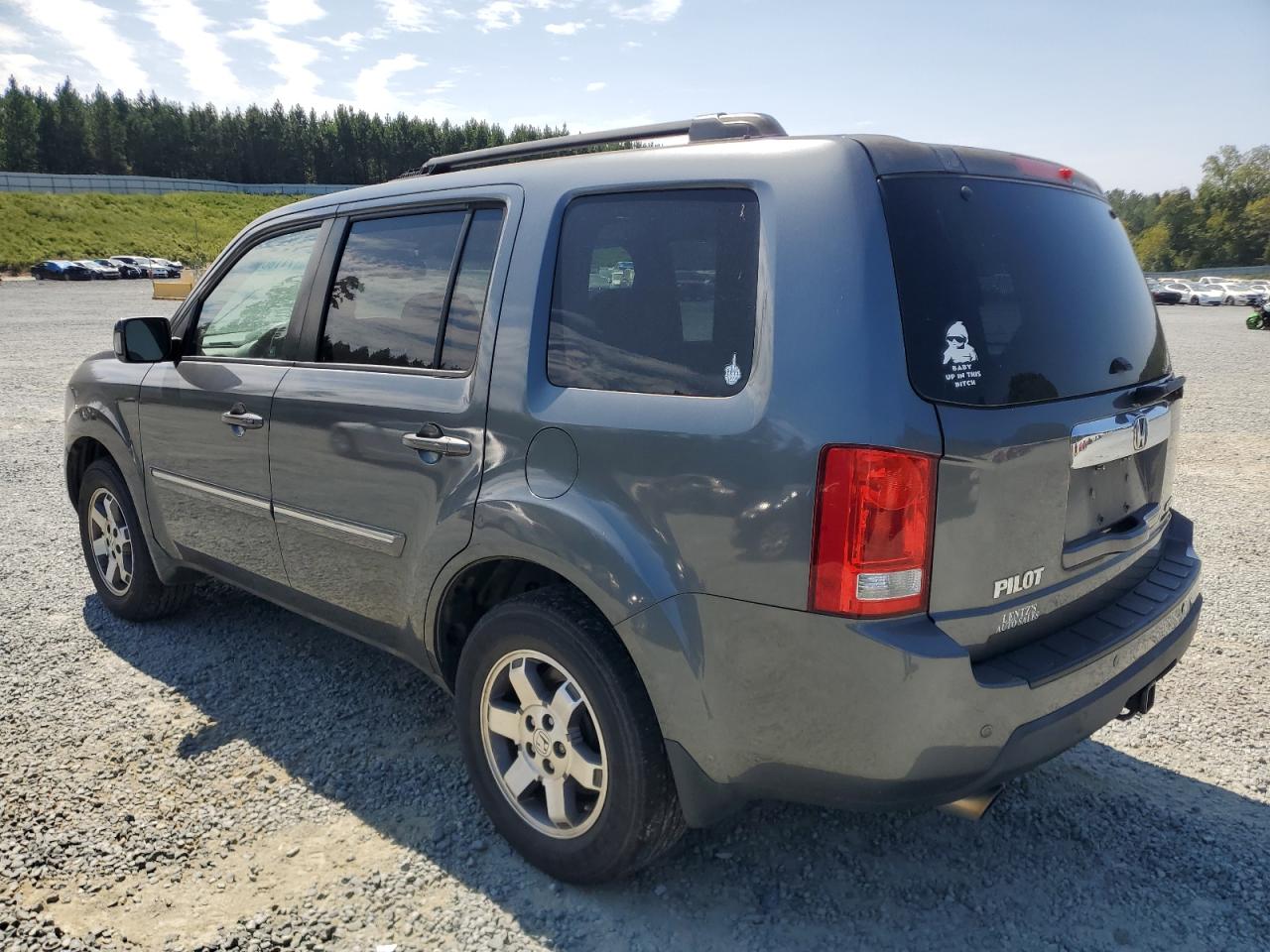 2010 Honda Pilot - Image 2