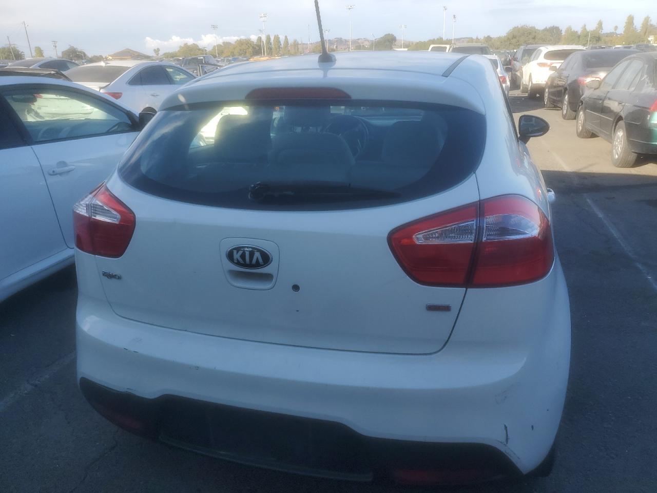 KNADM5A30D6275170 2013 Kia Rio Lx