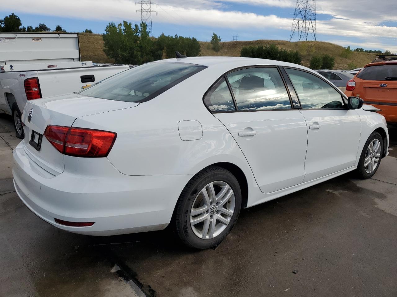 2015 Volkswagen Jetta - Image 3