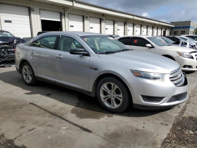 Седаны FORD TAURUS 2015 Серебристый