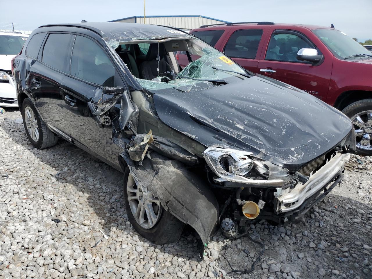 2016 Volvo XC60 - Image 4