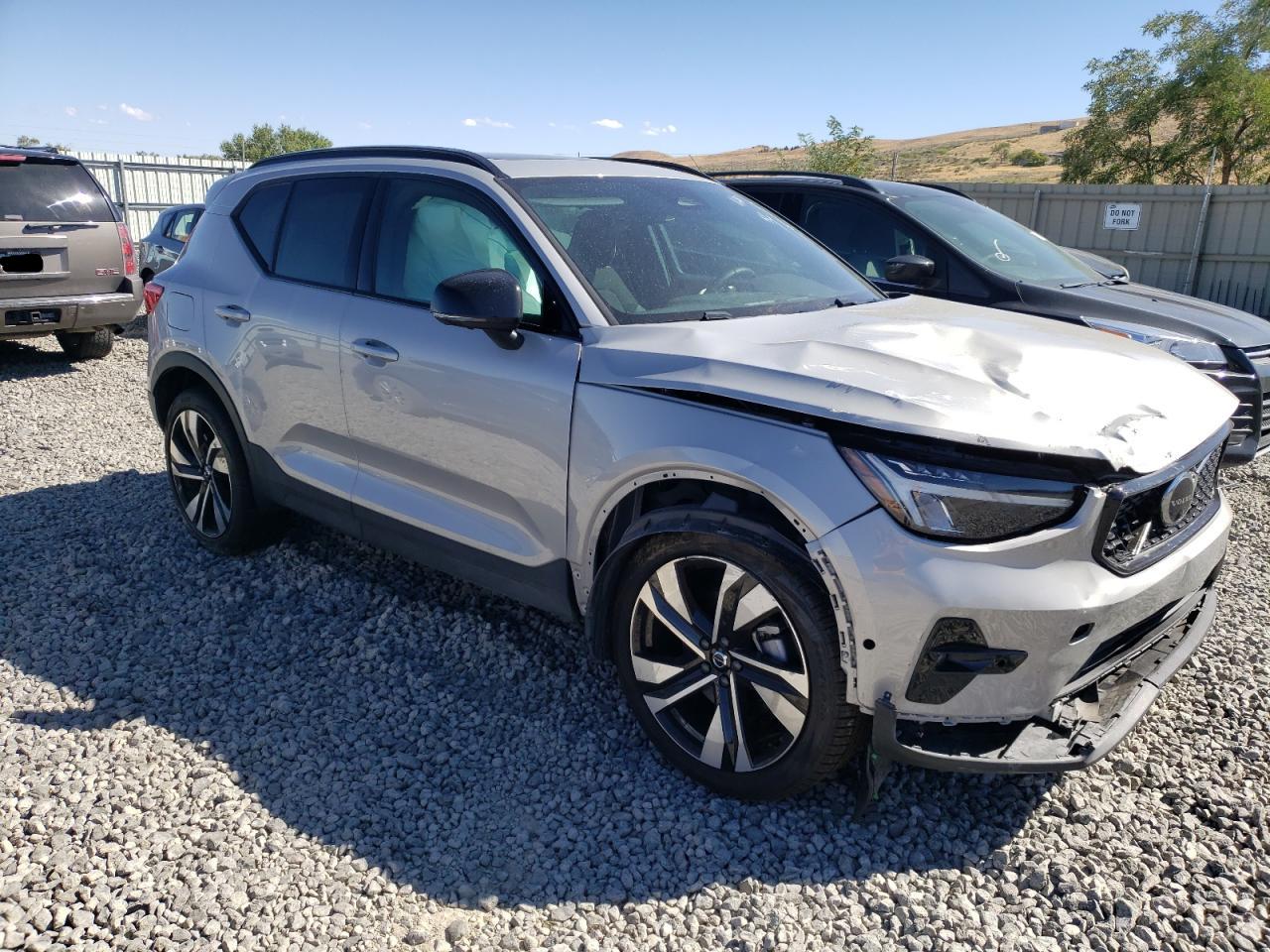 2023 Volvo Xc40 Plus VIN: YV4L12UL5P2068610 Lot: 70860044