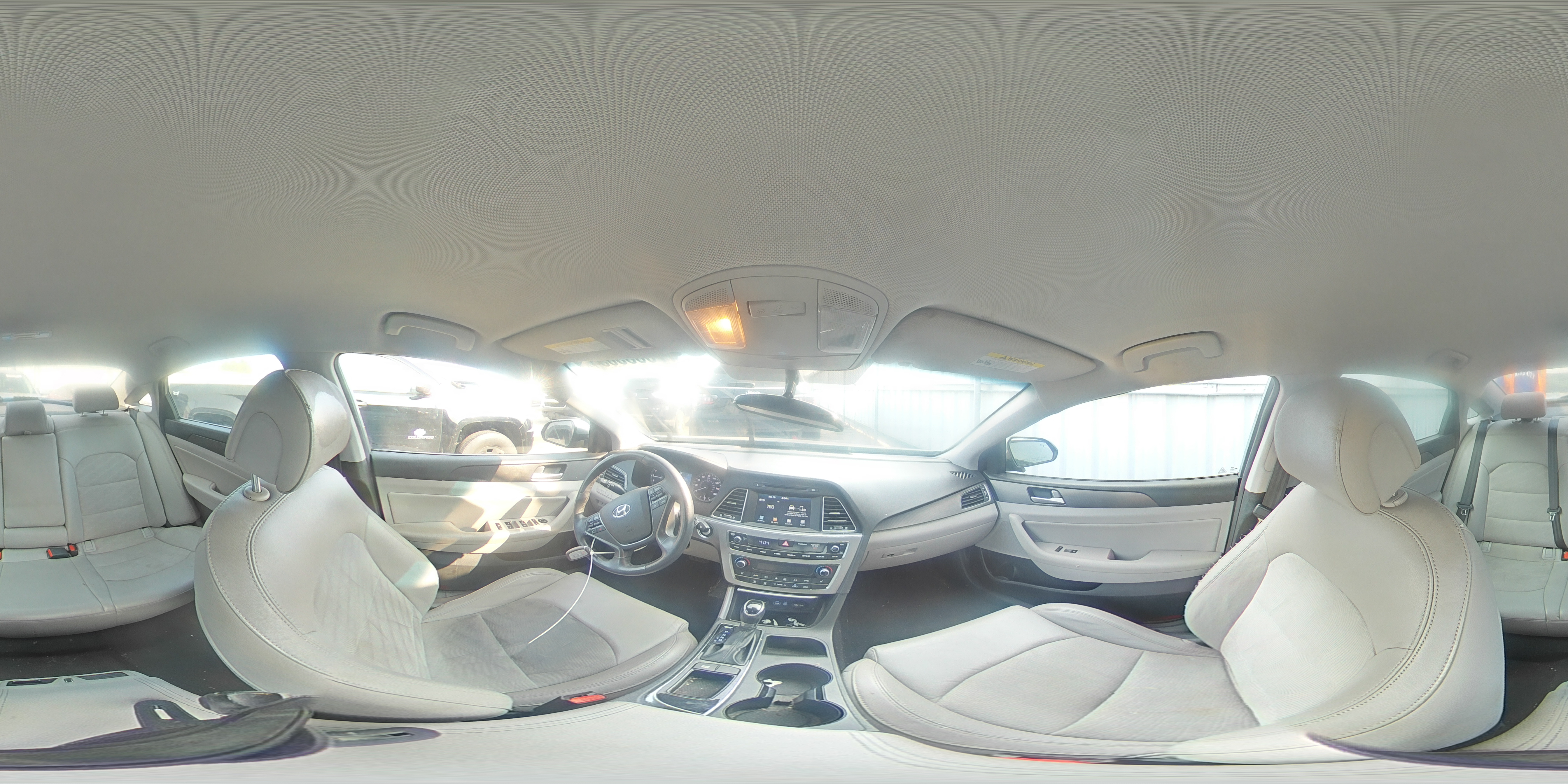 2016 Hyundai Sonata - Image 13