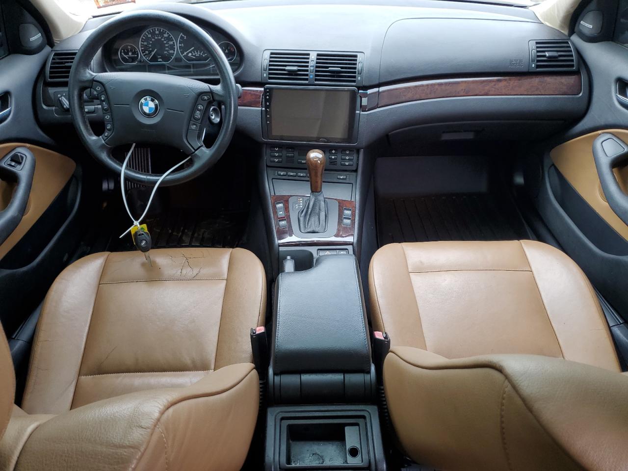 WBAEW53475PN39288 2005 BMW 330 Xi