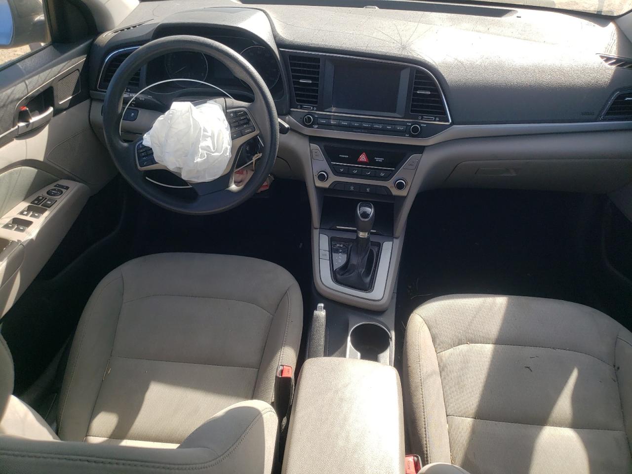 2018 Hyundai Elantra - Image 8
