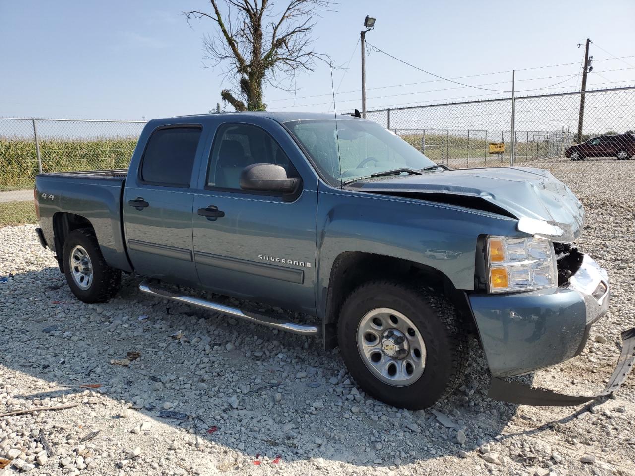 2009 Chevrolet Silverado - Image 4