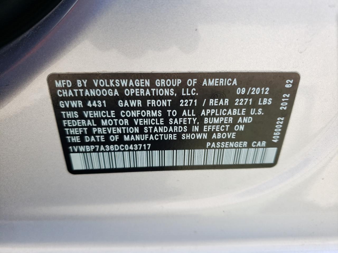 1VWBP7A36DC043717 2013 Volkswagen Passat Se