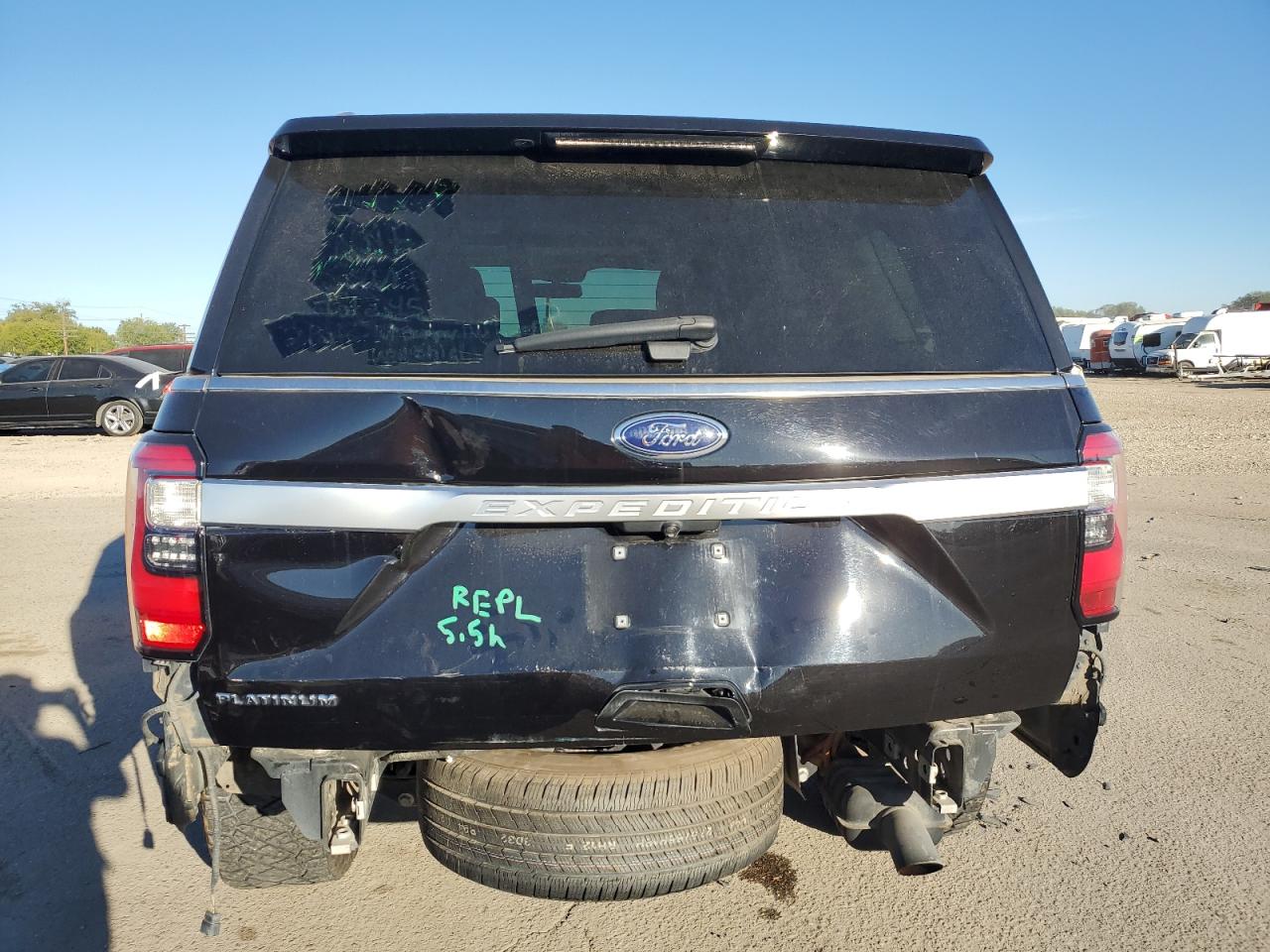 1FMJU1MT9KEA30893 2019 Ford Expedition Platinum