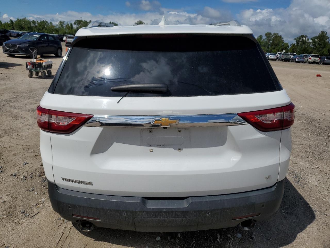 1GNERGKW8JJ139012 2018 Chevrolet Traverse Lt