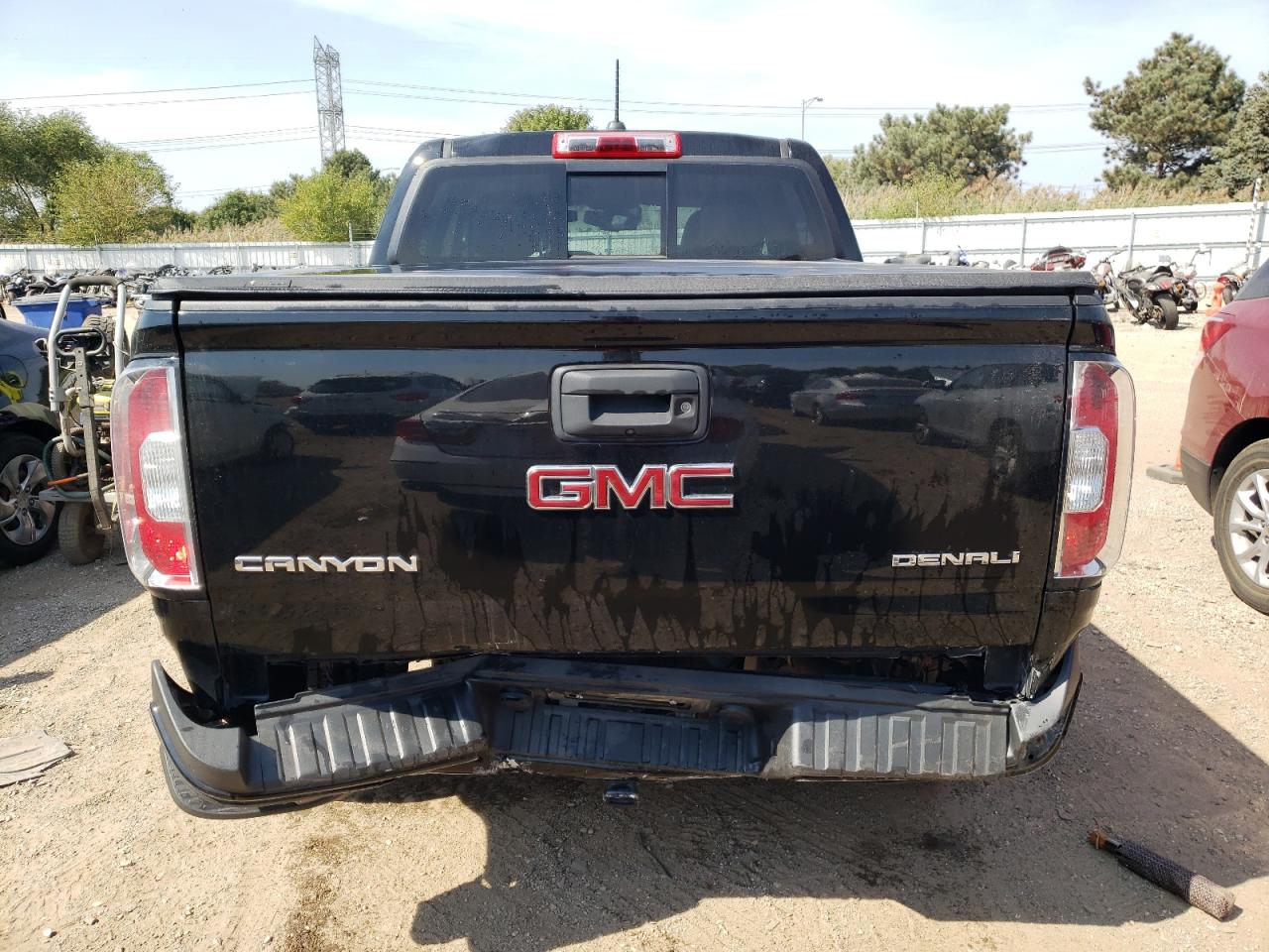 1GTG6EEN9J1213944 2018 GMC Canyon Denali