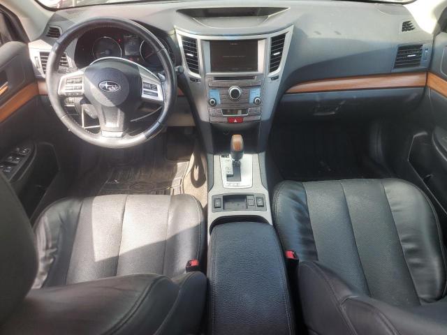  SUBARU OUTBACK 2013 Красный