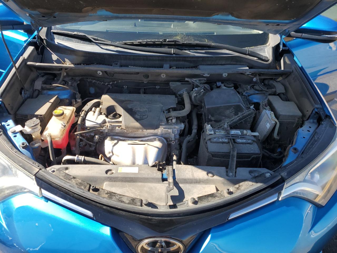 2T3RFREVXHW687767 2017 Toyota Rav4 Xle