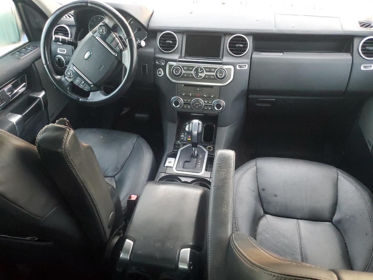 2013 Land Rover LR4 - Image 8