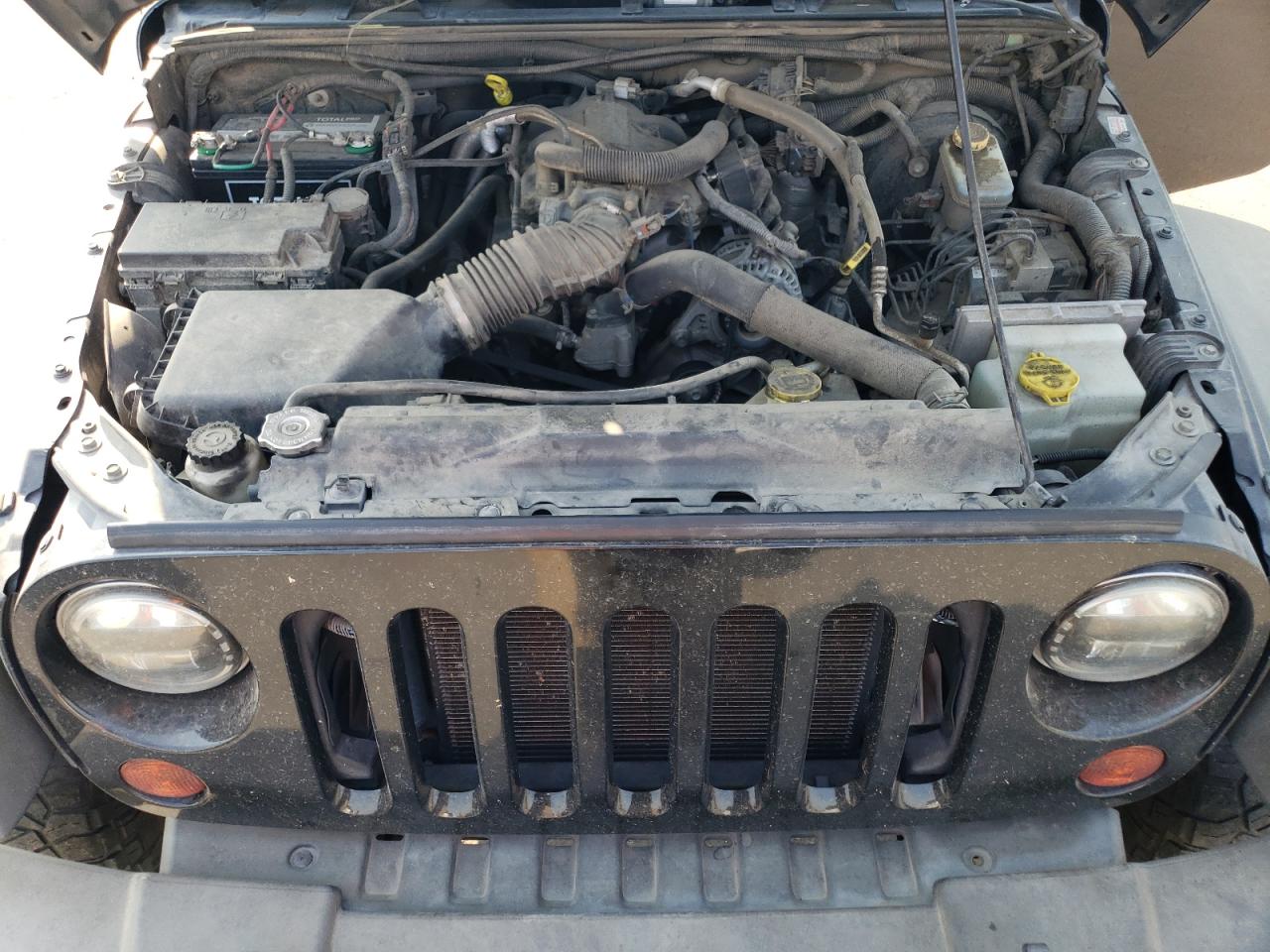 1J4BA3H17AL154901 2010 Jeep Wrangler Unlimited Sport