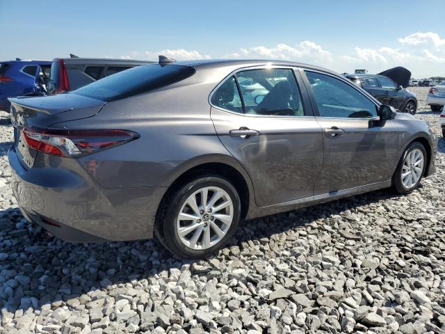 4T1C11AK3PU150618 Toyota Camry LE 3