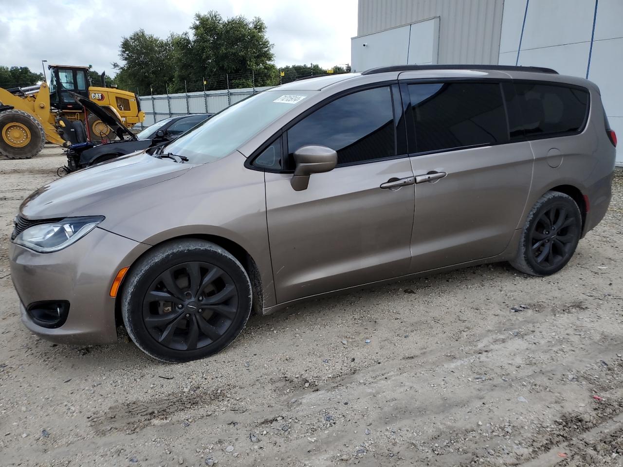 2C4RC1FG3JR237193 2018 CHRYSLER PACIFICA - Image 1