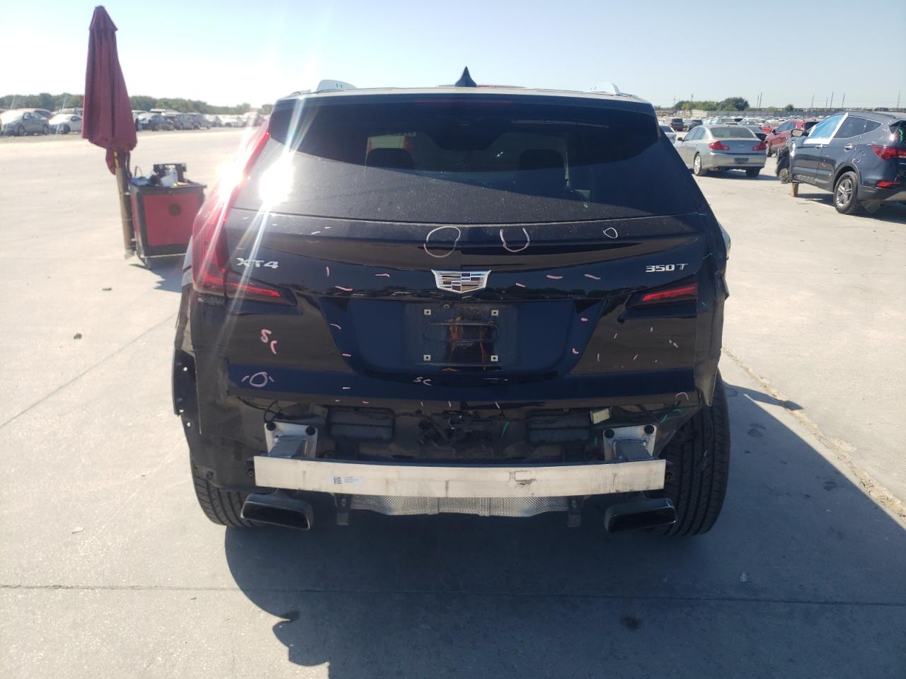 2020 Cadillac Xt4 Luxury VIN: 1GYAZAR43LF122692 Lot: 72151644