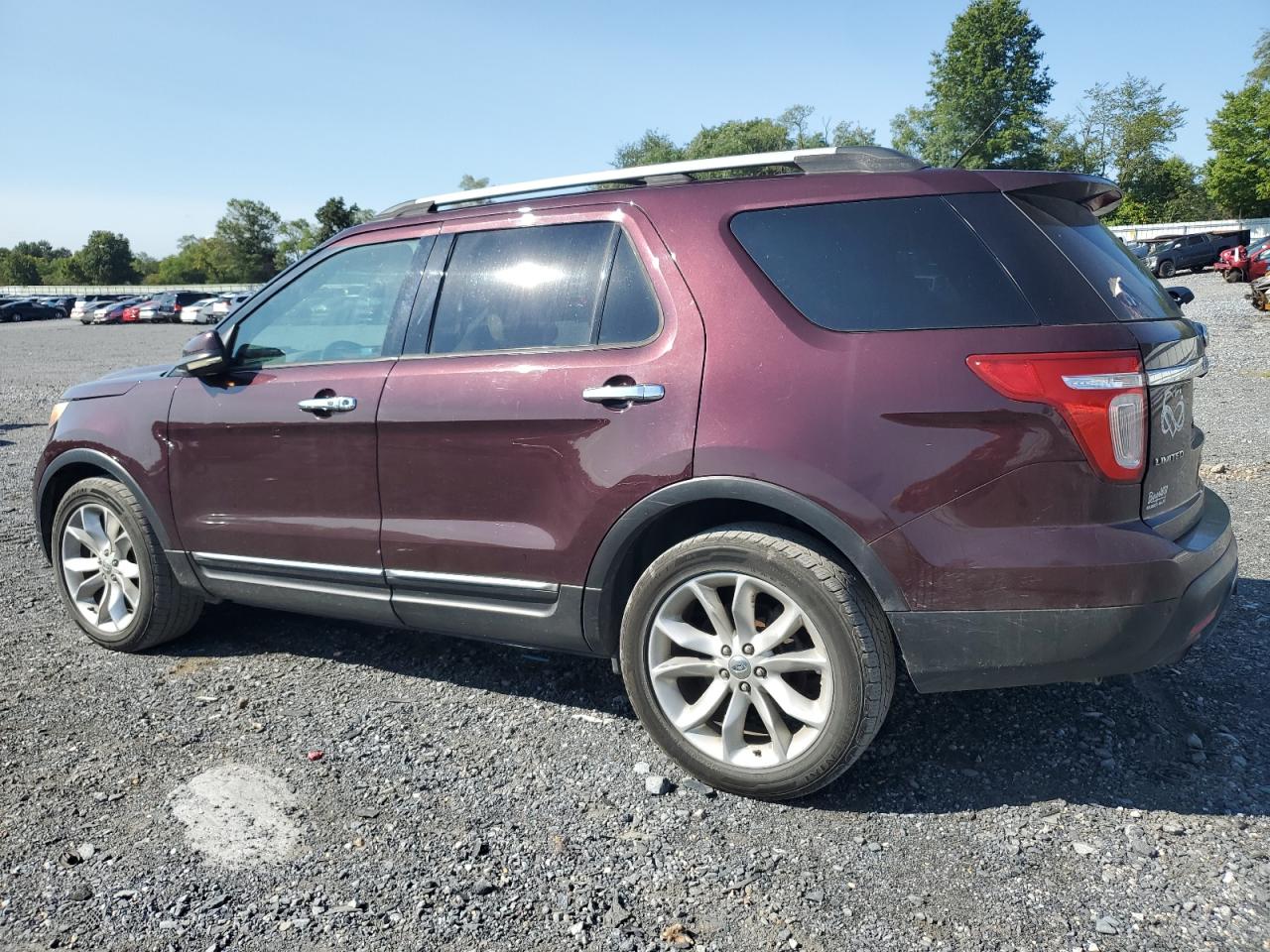2011 Ford Explorer - Image 2