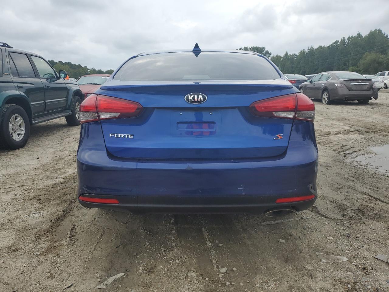 2017 Kia Forte S VIN: 3KPFL4A78E115713H Lot: 70831814