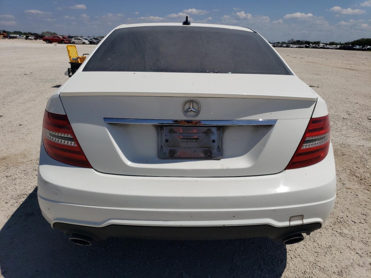 2014 Mercedes-Benz C 350 VIN: WDDGF5HB3EA927761 Lot: 71959814