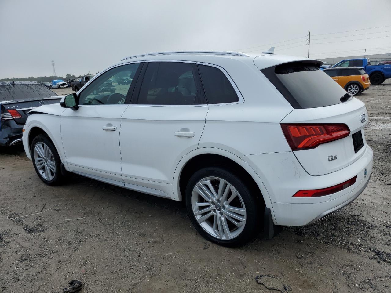 WA1BNAFY7J2148207 2018 AUDI Q5 - Image 2