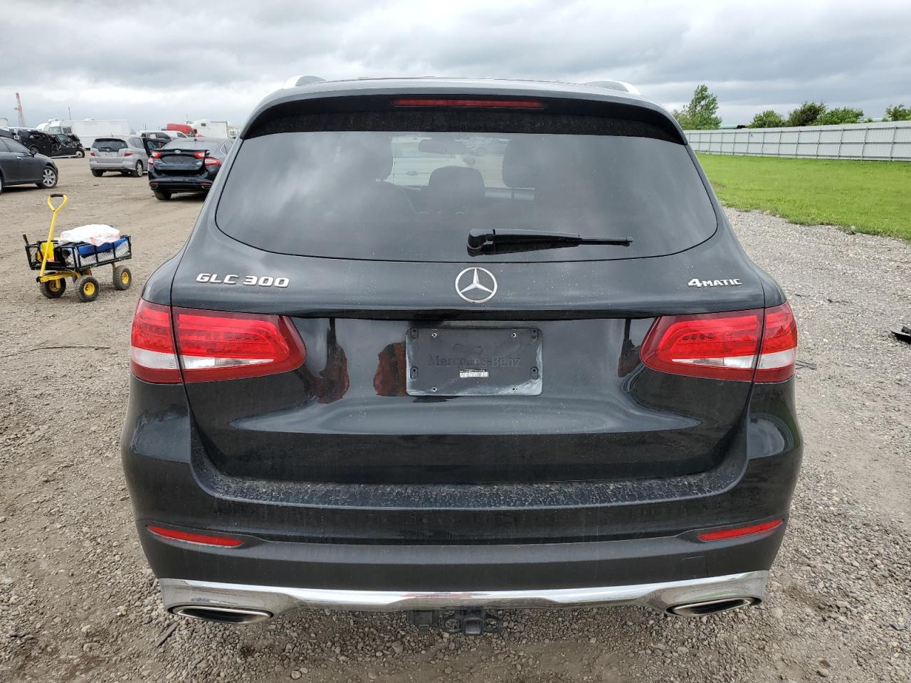 WDC0G4KB2JV014238 2018 Mercedes-Benz Glc 300 4Matic