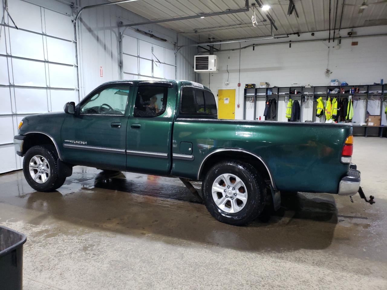 2002 Toyota Tundra Access Cab VIN: 5TBBT44102S311575 Lot: 72897624