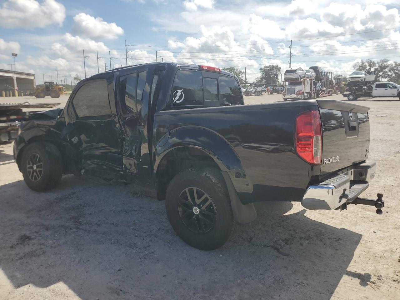 2019 Nissan Navara (Frontier) - Image 2