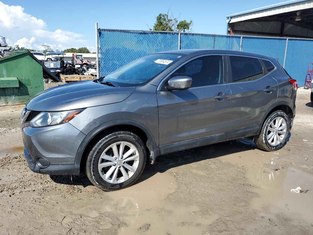 JN1BJ1CP2HW024798 2017 NISSAN ROGUE - Image 1