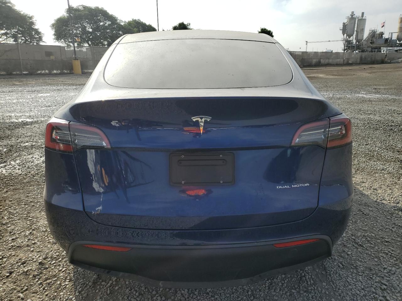 5YJYGAEE8MF196074 2021 Tesla Model Y