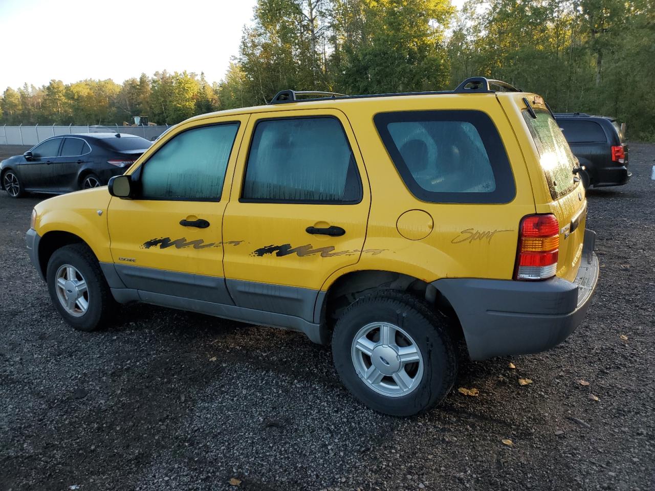 2002 Ford Escape - Image 2